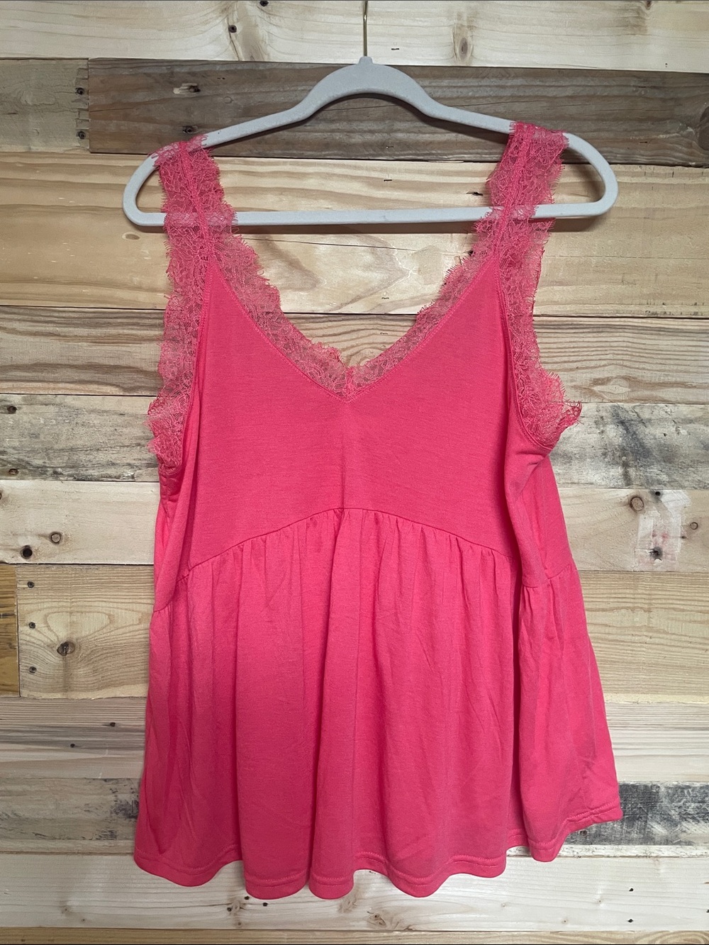 Hailey & Co size Large Lace Trim V-Neck Sleeveless Soft Blouse- Bright Pink